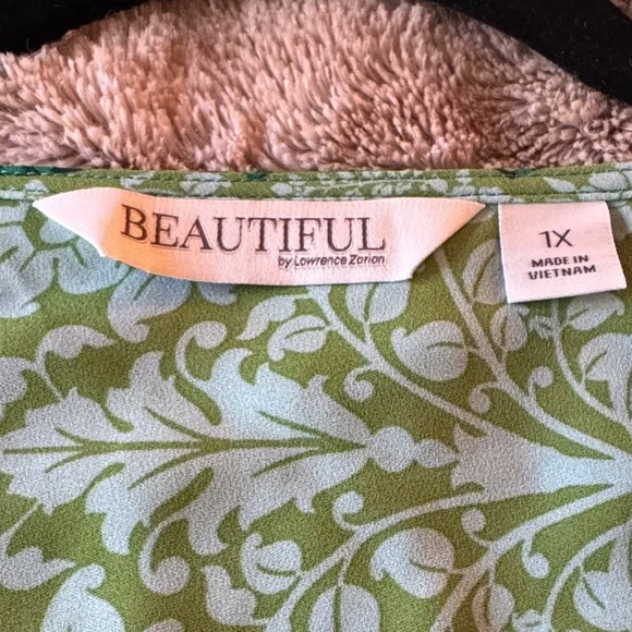 Beautiful by Lawrence Zarian Green Paradise Damask V-Neck Blouse – Size 1X - Picture 5 of 8